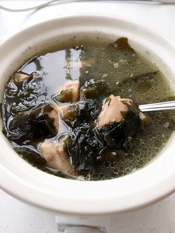 Đi chợ gặp rau này mua ngay về nấu canh cực giàu dinh dưỡng lại nhiều canxi, trẻ con ăn tốt ngang uống sữa - 4