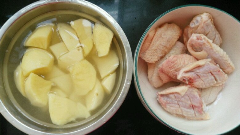 Gà kho chung với thứ này vừa ngon lại lạ miệng bất ngờ - 1
