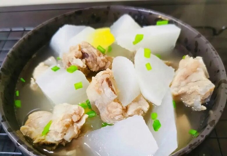 Hầm sườn người thì chần nước, người thì hầm trực tiếp, đầu bếp nói: &#34;Cả hai đều sai, đây mới là cách đúng&#34; - 5