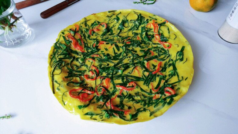 Lá này canxi gấp 2 lần sữa được ví là &#34;thứ rau vua&#34;, có sẵn ở Việt Nam, 10.000đ/mớ xào nấu hay làm bánh đều ngon - 8