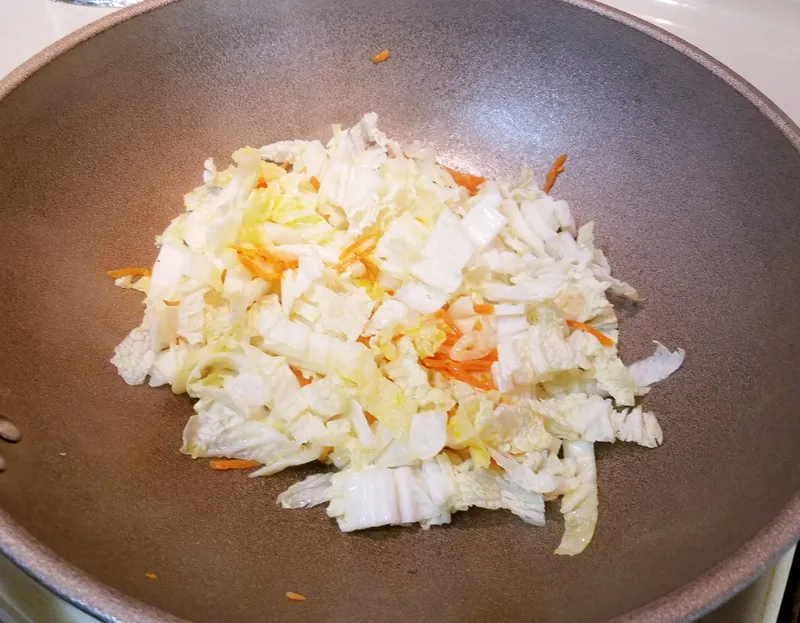 Là rau nhưng vitamin C cực cao, còn lớn hơn cả táo, đem xào với nấm được món chay ngon thanh mát, bổ dưỡng - 4