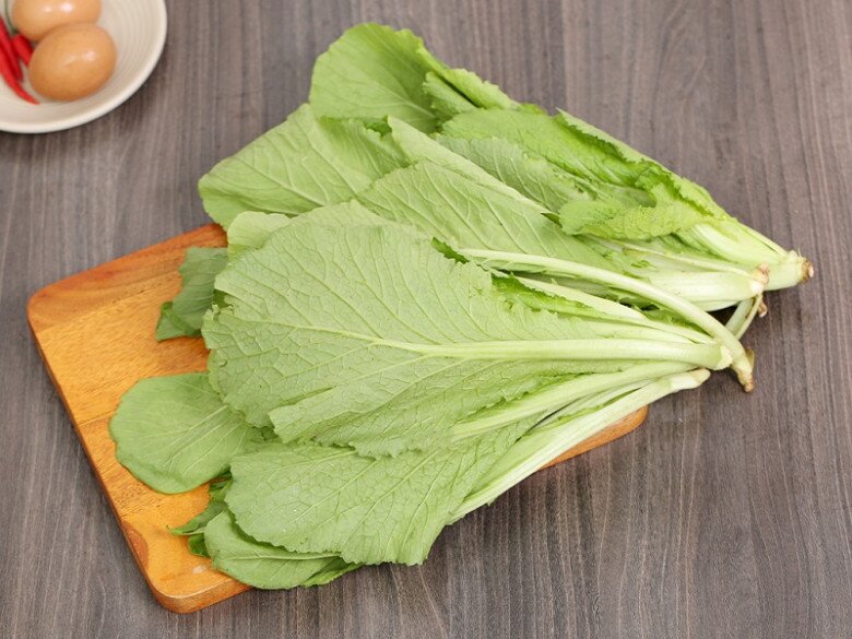 Loại rau mệnh danh là &#34;vua thải độc gan&#34;, đem ăn sống hay nấu canh đều hấp dẫn - 1