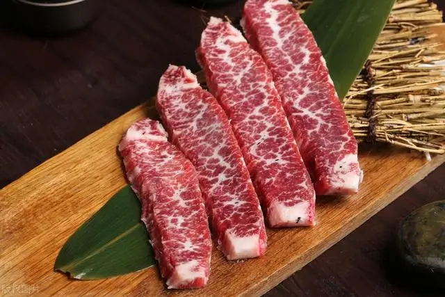 Mua thịt bò, hãy ghi nhớ “3 không”, đầu bếp lâu năm bật mí cách chọn những miếng ngon nấu gì cũng đỉnh - 8