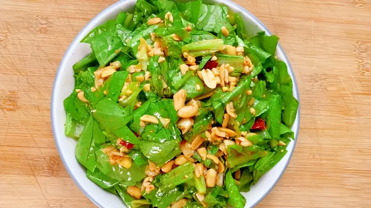 Rất nhiều người bỏ qua loại rau này, hàm lượng canxi cực cao, còn tốt hơn cả tôm khô, đem trộn gỏi cực ngon mát - 6