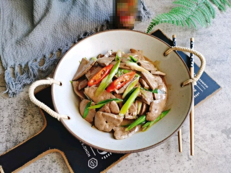 Thứ này chỉ khoảng 60.000đ/kg, dinh dưỡng gấp 10 lần thịt lợn, tiếc là nhiều người không hiểu, đem xào cực ngon - 10