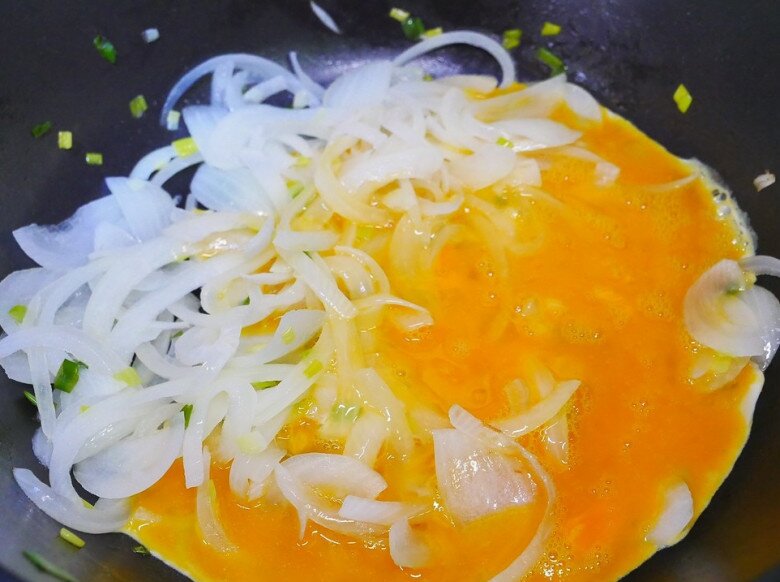 Trứng xào củ này vừa ngon lại rẻ tiền nhưng giúp chị em giảm cân, còn đặc biệt trôi cơm - 7