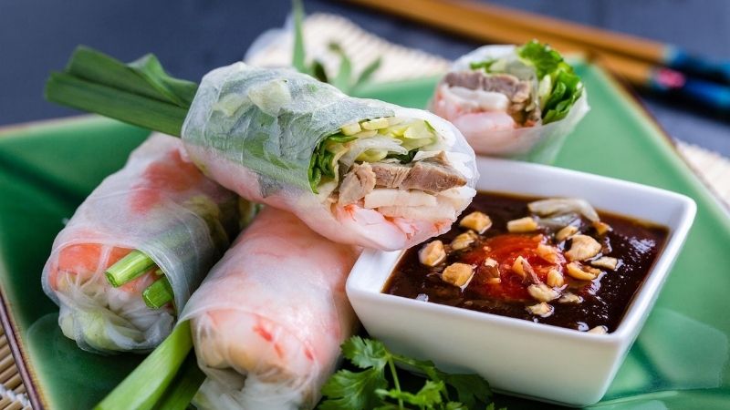 Thứ bán đầy trên phố ở Việt Nam lọt top 30 món ăn ngon nhất thế giới, 8.000 đồng là có thể mua - 2