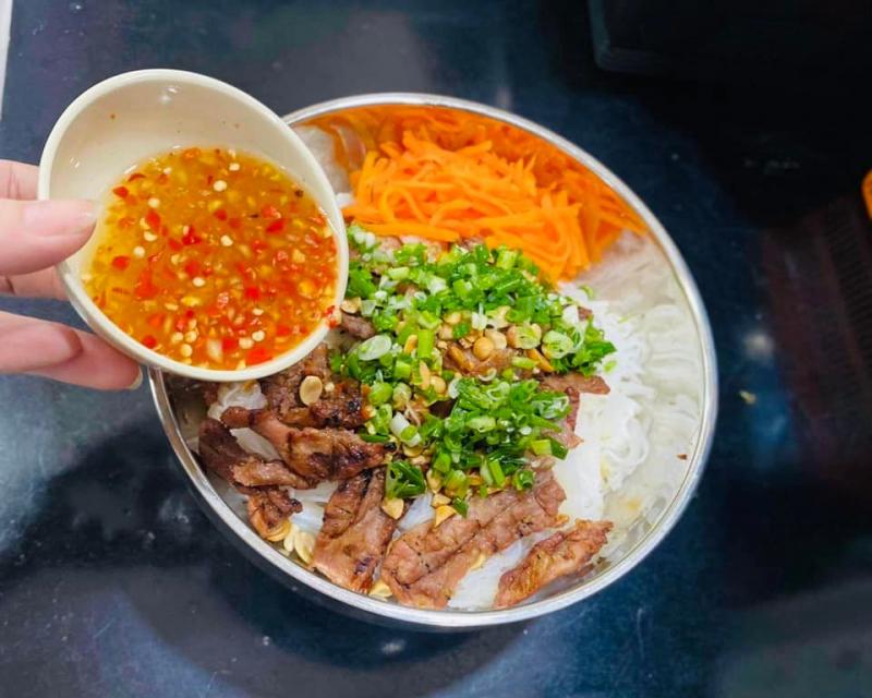 Muốn ăn bún thịt nướng ngon nhất Sài Gòn, đến ngay 5 địa chỉ này! - 2
