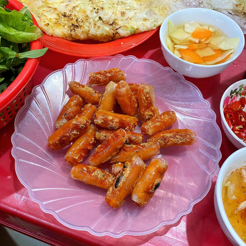 Món chả tôm dùng bánh phở để cuốn, đặc sản chỉ có ở Thanh Hóa, phải biết cách chế biến mới ngon - 1
