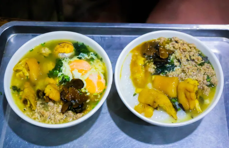 Món cháo “độc dược” nhưng rất tốt cho sức khỏe chỉ có ở Tuyên Quang, chế biến gần 9 tiếng mới ra lò - 1