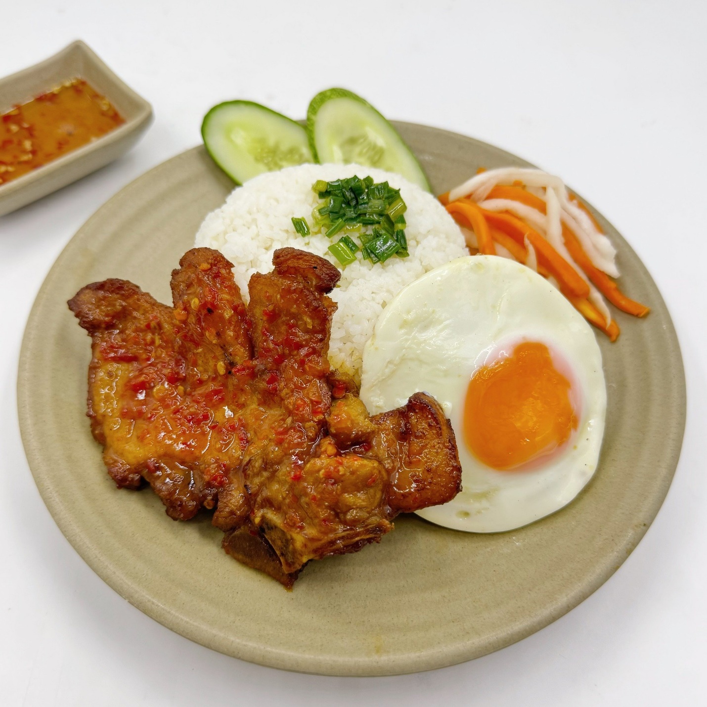 Quên cơm tấm sườn bì chả đi, còn 8 vị cơm tấm Sài Gòn biến tấu “ngon nhức nách” nhất định phải thử - 2