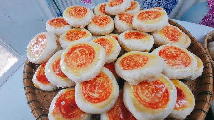 Người miền Tây có một loại bánh đặc biệt thành đặc sản mỗi dịp Tết Trung thu, cách chế biến cầu kỳ, tín đồ sầu riêng thích mê - 1