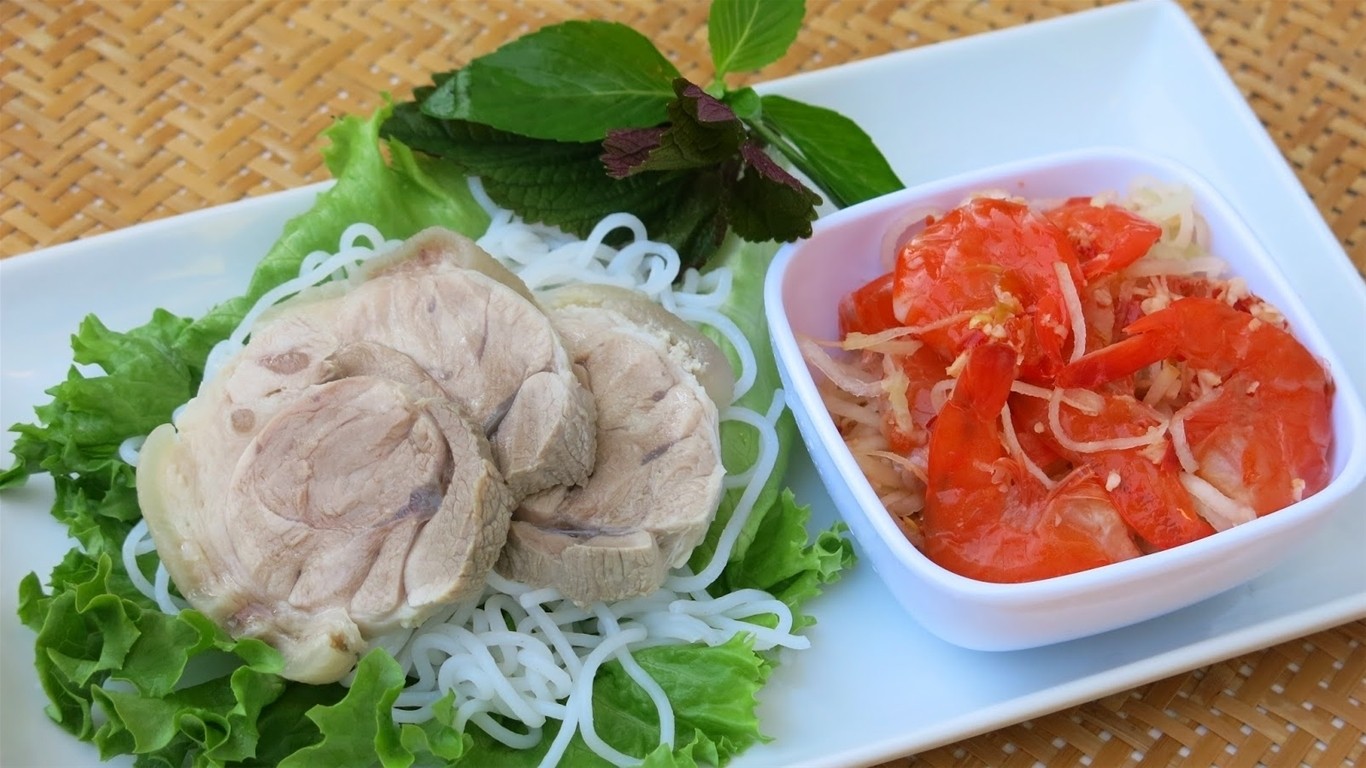 Đặc sản “nước chấm hoàng gia” xứ Huế, chế biến 10 ngày mới ra lò, muốn ăn ngon phải biết cách - 4