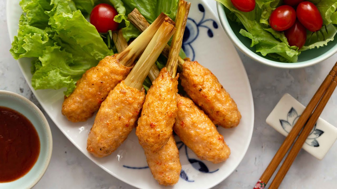 Đặc sản chạo tôm xứ Huế, từ mâm cỗ cung đình lọt top món ăn vặt ngon nhất Việt Nam  - 1