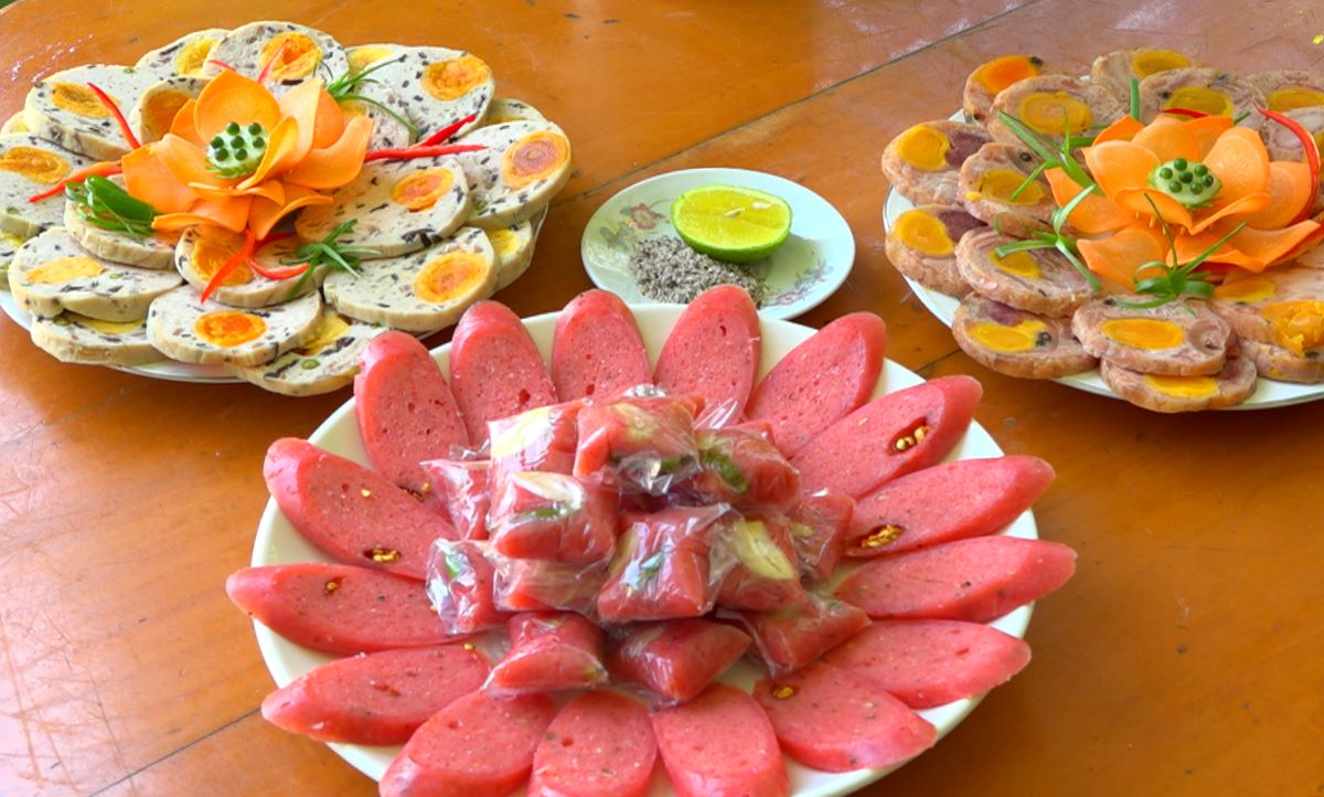 Đặc sản nem Đồng Tháp: Từ món ăn dân dã trở thành di sản, khâu chọn nguyên liệu quyết định hương vị - 4