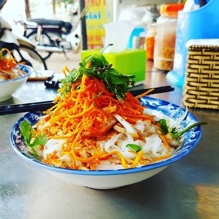 Món phở đặc biệt xứ Lạng, “hồn cốt” nằm ở loại nước xốt thần thánh, cách ăn trộn như gỏi nộm - 3