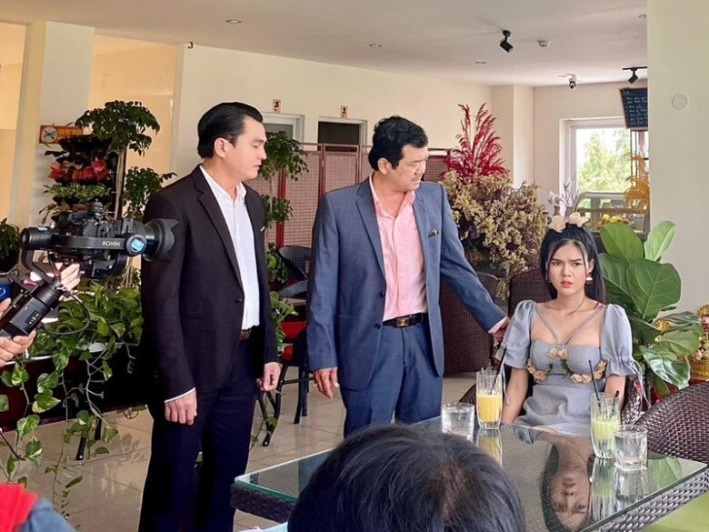 Ngọc Trinh và 2 &#34;chị em&#34; cùng tên: Người cạo đầu quy y vì bị phản bội, người chia tay tỷ phú sau 3 tháng - 17
