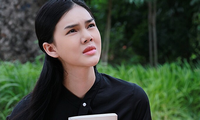 Ngọc Trinh và 2 &#34;chị em&#34; cùng tên: Người cạo đầu quy y vì bị phản bội, người chia tay tỷ phú sau 3 tháng - 18