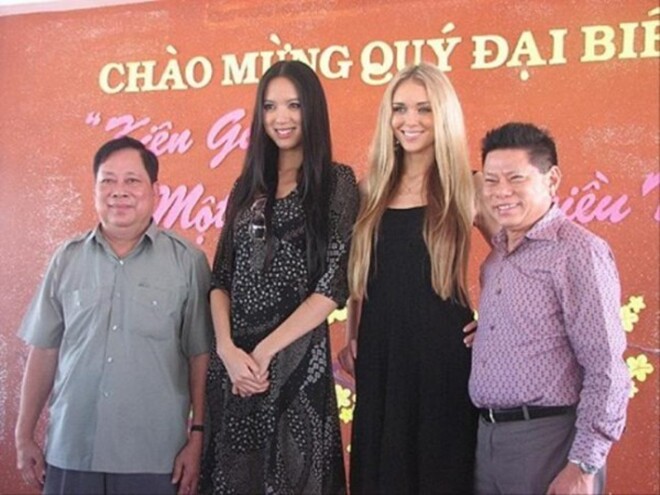 Bóng hồng bí ẩn đi qua đời tỷ phú Hoàng Kiều: Từ chối đại gia nghìn tỷ, giàu kếch xù nhưng quyết không thuê giúp việc - 3