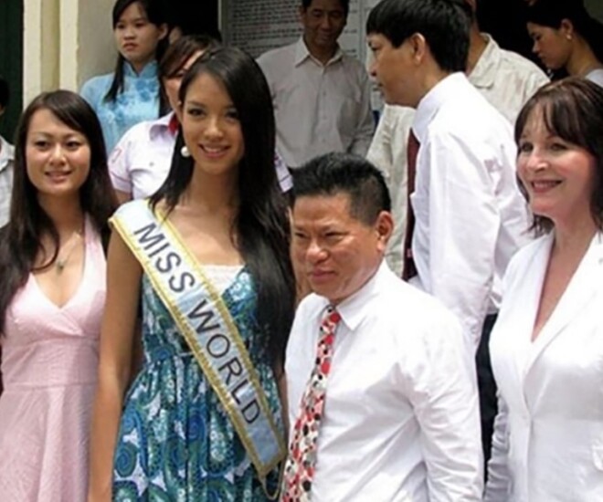 Bóng hồng bí ẩn đi qua đời tỷ phú Hoàng Kiều: Từ chối đại gia nghìn tỷ, giàu kếch xù nhưng quyết không thuê giúp việc - 1