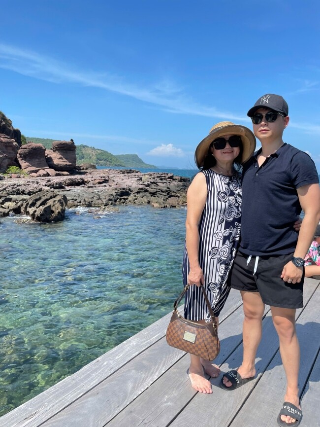 Con trai cố NSND Hoàng Dũng kể chuyện mẹ suy sụp sau khi bố mất, nay nguôi ngoai nhờ nàng dâu vừa gả vào nhà - 13