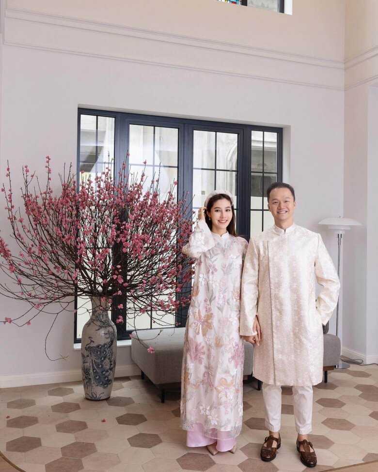 Cùng sinh năm 1990: Diễm My thành dâu hào môn, &#34;con gái Hoài Linh&#34; vẫn &#34;ở vậy&#34; vì quá gợi cảm - 11