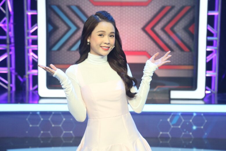 Cùng 35 tuổi: Lương Thu Trang hút mọi ống kính trong nhiệm vụ A80, Sam làm mẹ 2 con, ở nhà hơn 10 tỷ đồng - 8
