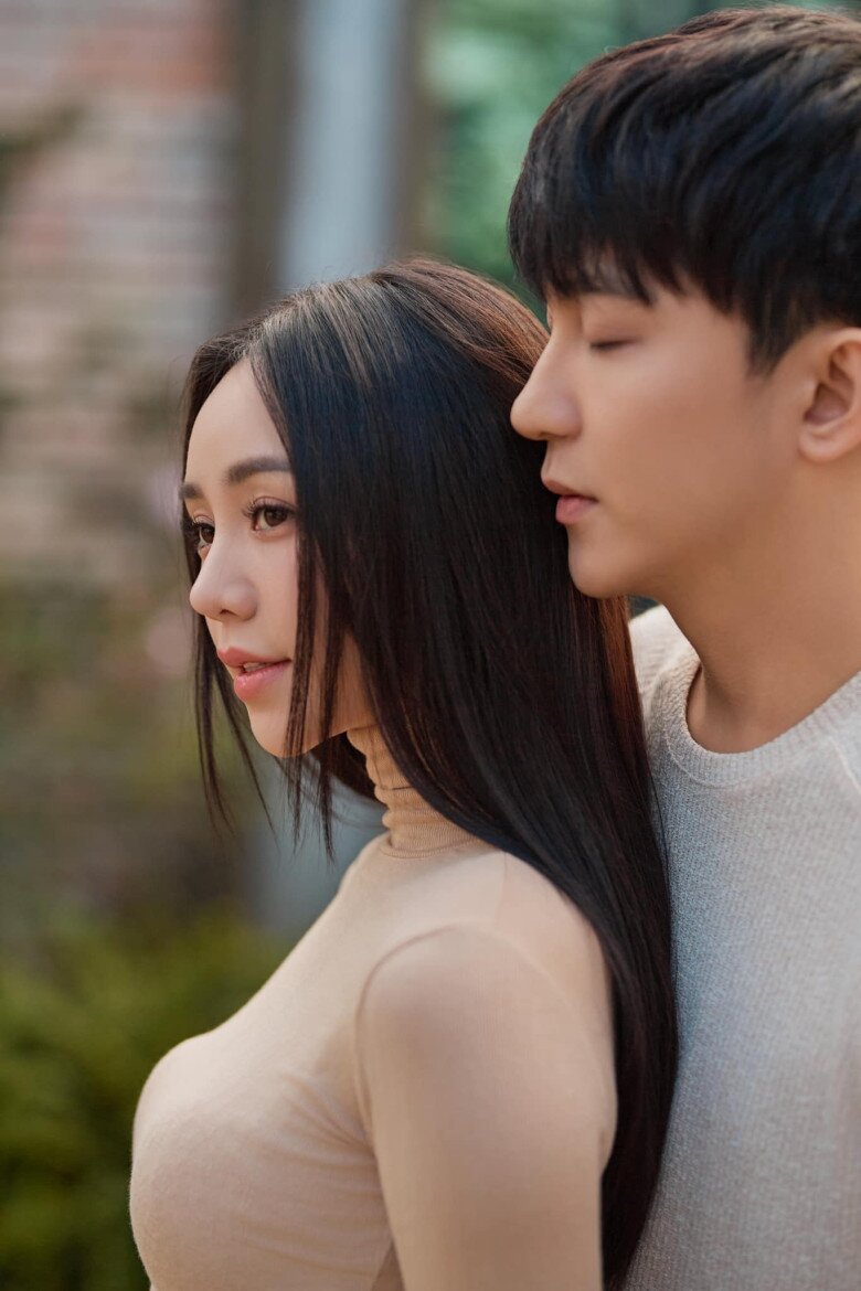 Cùng 30 tuổi: Hòa Minzy &#34;thời tới cản không nổi&#34; hậu chia tay thiếu gia, Quỳnh Kool bị nói &#34;mỗi hôm ở 1 nhà khác nhau&#34; - 11