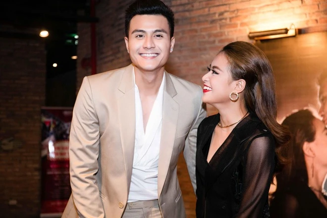 Hoàng Thùy Linh và 4 quý ông đặc biệt nhất sự nghiệp: Người điều hành 3 công ty, người phải trải qua 20 ca phẫu thuật - 3