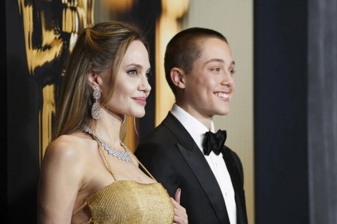 Con trai ruột duy nhất của Angelina Jolie giáng đòn “kết liễu” mọi hy vọng của Brad Pitt - 10