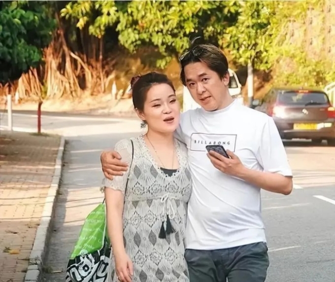 Nam diễn viên có tới 4 vợ, phải chia ca để chăm từng bà, &#34;tam thê tứ thiếp&#34; nhưng không sinh nổi 1 đứa con - 5