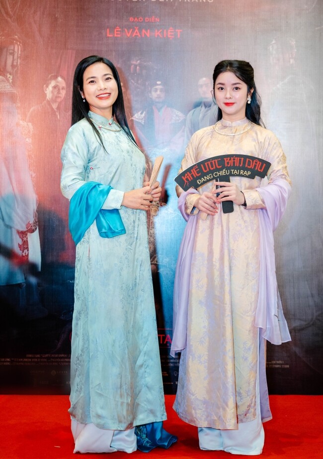 Lần đầu đóng vai phản diện, NSND Trung Anh được học trò nhao nhao xin vé, có mỹ nhân VTV vừa xem vừa &#34;nhắn tin cầu cứu&#34; - 7