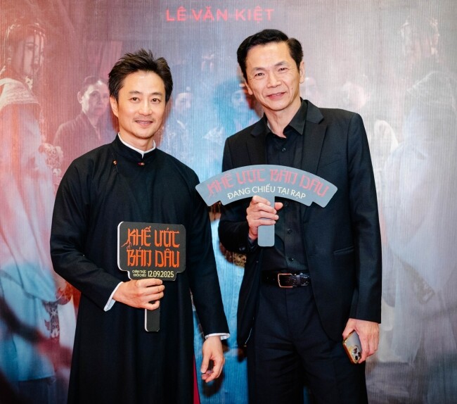 Lần đầu đóng vai phản diện, NSND Trung Anh được học trò nhao nhao xin vé, có mỹ nhân VTV vừa xem vừa &#34;nhắn tin cầu cứu&#34; - 8