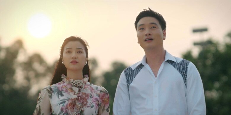 Người đẹp được khen xinh nhất nhì &#34;khối vỉa hè&#34; xem diễu binh: Lấy chồng cao 1m84, được bố mẹ chồng yêu chiều - 7
