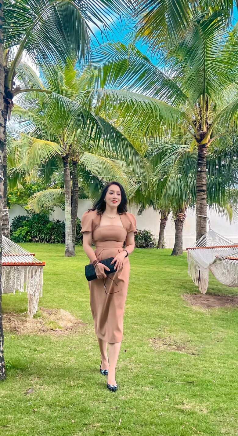&#34;Vợ đại gia chân đất&#34; Quang Tèo: Sinh con sau 17 năm nghỉ đẻ, &#34;ra đường vừa đi vừa khóc&#34; - 9