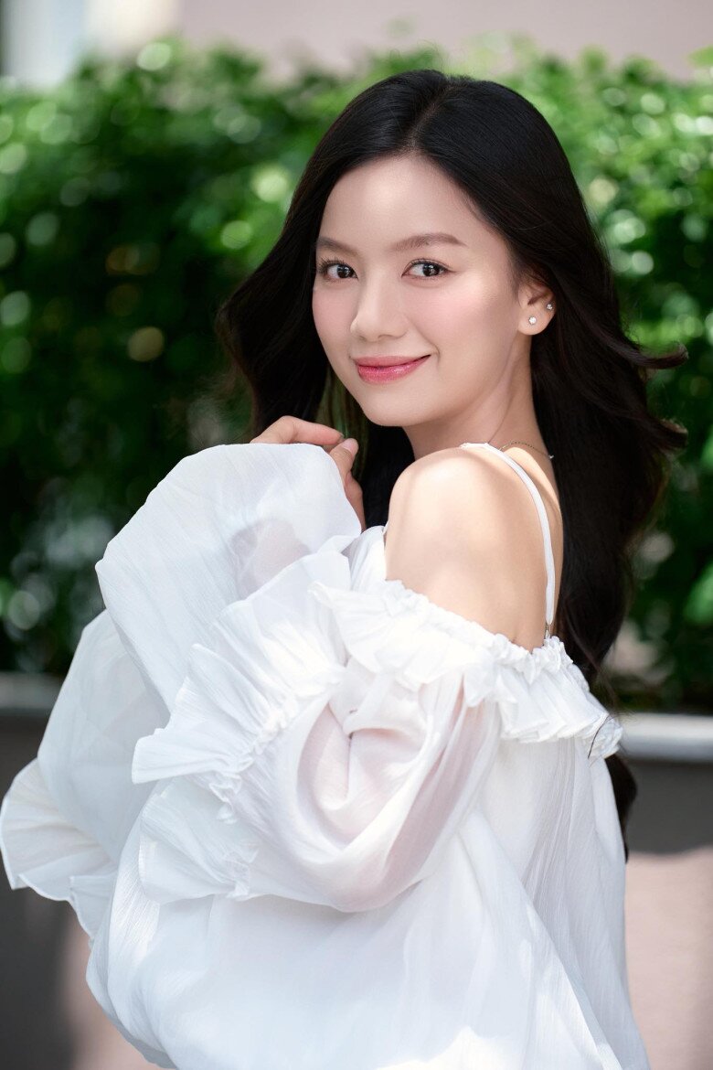 Lê Hạ Anh - nữ chính phim Mưa Đỏ: &#34;Tôi đi casting để giành giật cơ hội này nên không quan trọng chuyện cát-xê&#34; - 7