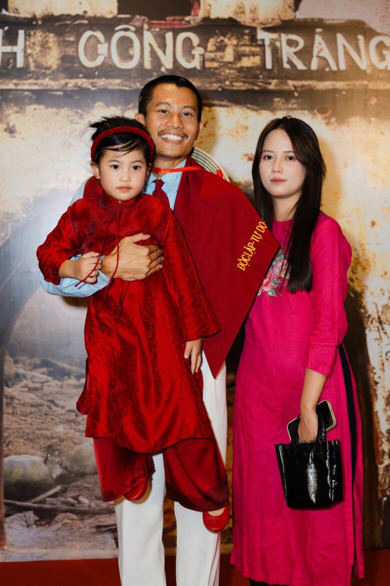 Phương Nam - đội trưởng Tạ trong phim Mưa Đỏ: &#34;Ông nội tôi là liệt sĩ chưa tìm thấy hài cốt&#34; - 7