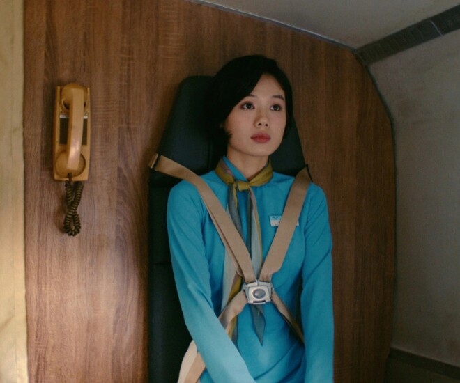 Trâm Anh - chiêu đãi viên xinh đẹp của Tử Chiến Trên Không: Có bố là công an, bị đạo diễn mắng đến khóc khi quay - 1