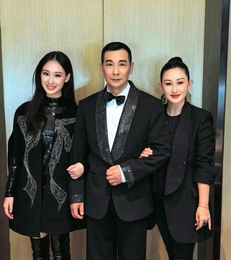 Con gái &#34;Hoàng Phi Hồng&#34; khiến bố nở mũi: Vẻ ngoài hệt Huỳnh Thánh Y, là &#34;học bá&#34; tại ngôi trường cho giới siêu giàu - 3