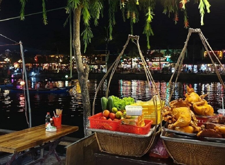 Khu chợ đêm là thiên đường ẩm thực giữa lòng Hội An, khách đến là mê mẩn không muốn về - 6