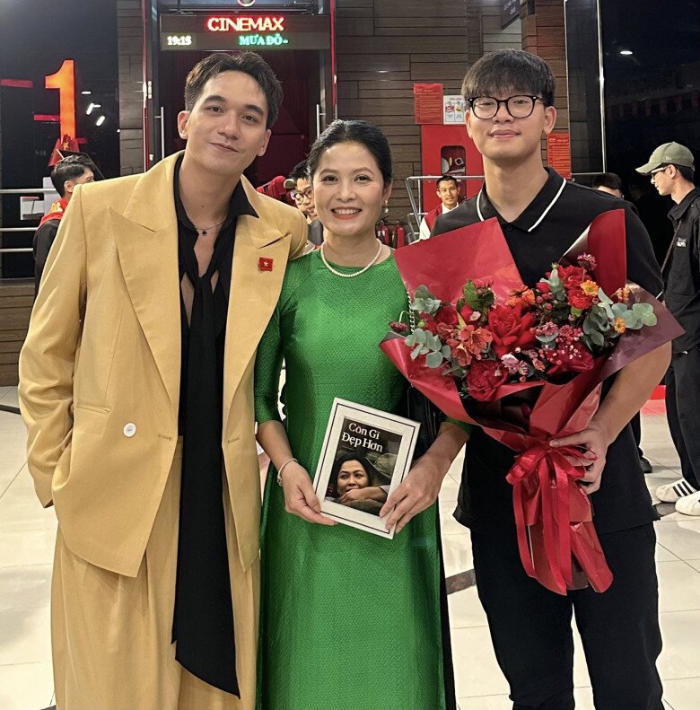 2 người mẹ trong phim Mưa Đỏ: Giống nhau từ phim đến đời, cùng cả tên lẫn năm sinh, đều từng đổ vỡ trong hôn nhân - 4