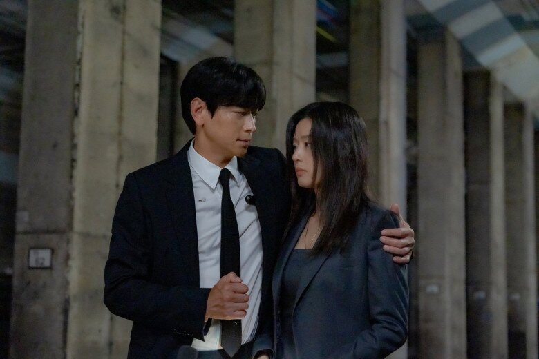 Giông Tố: Phim Hàn 1300 tỷ đồng nổi toàn cầu, Jeon Ji Hyun được chính mẹ chồng &#34;đẩy thuyền&#34; với Kang Dong Won - 5