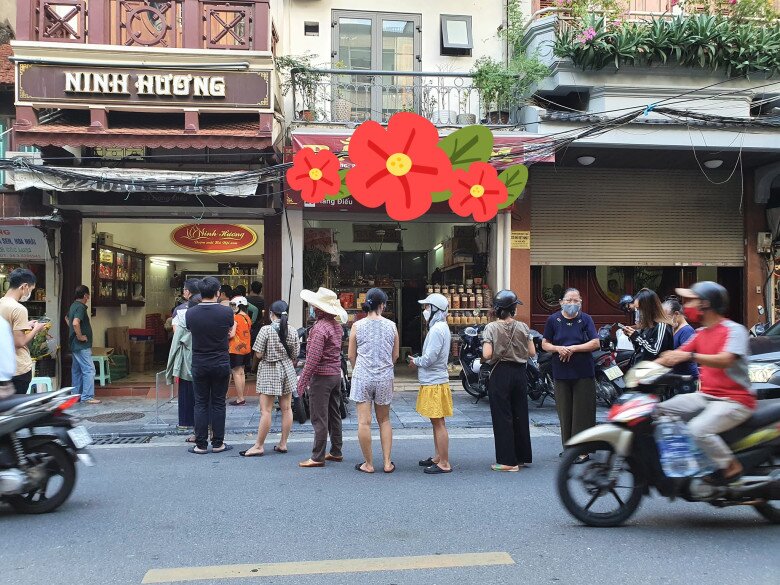 Đến hẹn lại lên, người dân Thủ đô xếp hàng cả tiếng để mua bánh Trung thu: Điểm danh 6 tiệm bánh &#34;hot&#34; nhất năm 2025 - 4