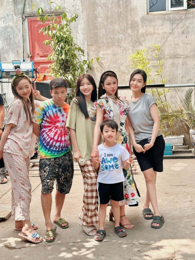 &#34;Con trai&#34; Duy Hưng trong Dịu Dàng Màu Nắng 6 tuổi đã diễn xuất thần: &#34;Nó tự chảy nước mắt, chứ con có khóc đâu&#34; - 11
