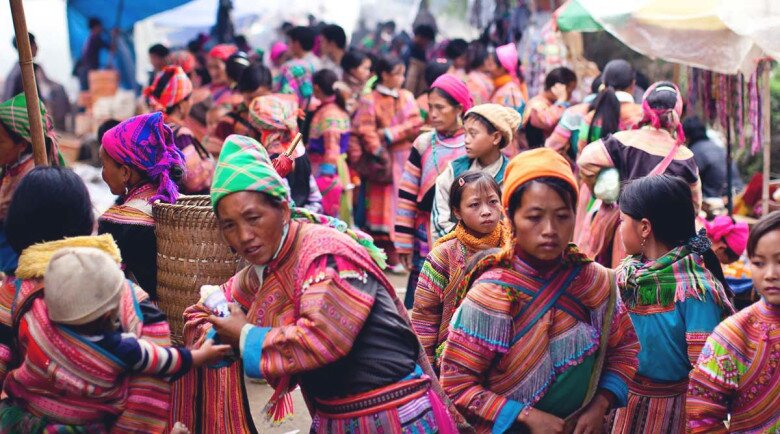 Ẩn mình giữa núi rừng Lào Cai có một phiên chợ đông khách nườm nượp, thu hút nhờ tập trung tinh hoa ẩm thực Tây Bắc - 4