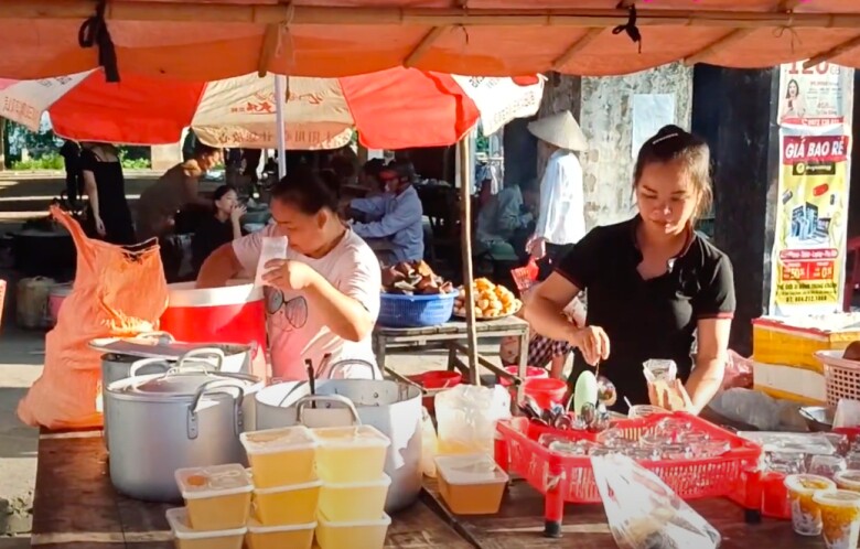 Ghé chợ phiên 5 ngày một lần ở Cao Bằng thưởng thức bánh trời, bánh khảo cực lạ không nơi nào có - 5