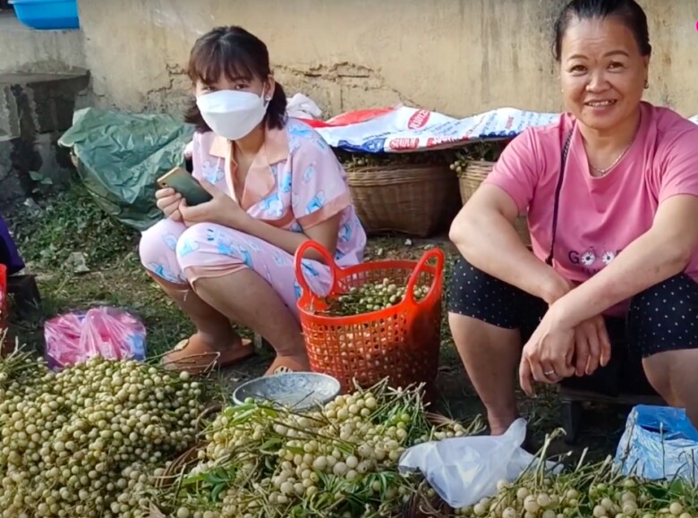 Ghé chợ phiên 5 ngày một lần ở Cao Bằng thưởng thức bánh trời, bánh khảo cực lạ không nơi nào có - 4