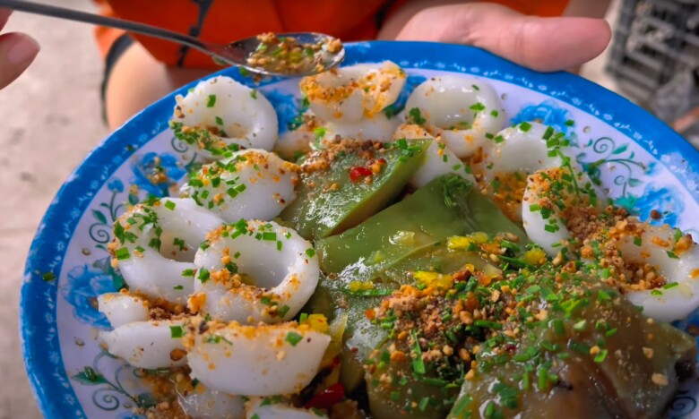 Giữa lòng Bình Định có khu chợ bán hải sản siêu rẻ, tồn tại gần 200 năm vẫn đông khách bậc nhất - 6