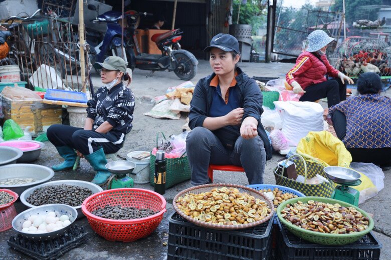 Chợ phiên tồn tại hàng ngàn năm ngay gần Hà Nội, gắn liền với cố đô cổ xưa trong truyền thuyết - 5