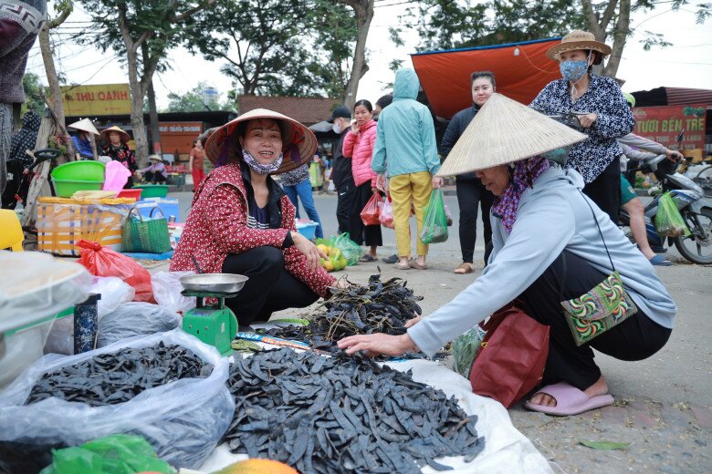Chợ phiên tồn tại hàng ngàn năm ngay gần Hà Nội, gắn liền với cố đô cổ xưa trong truyền thuyết - 3